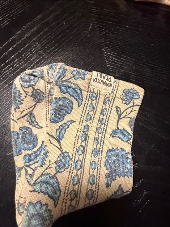 Magnolia Pearl Accessories - Magnolia Pearl Blue Ivy Plant Socks, NWOT